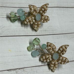 Elegant Pearl and Gold Floral earrings